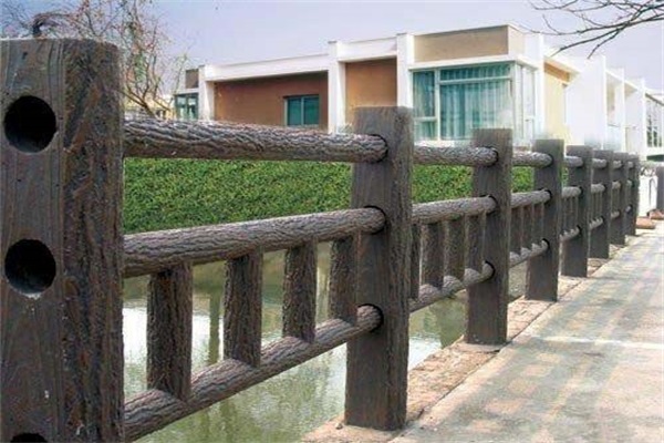  仿樹皮欄杆