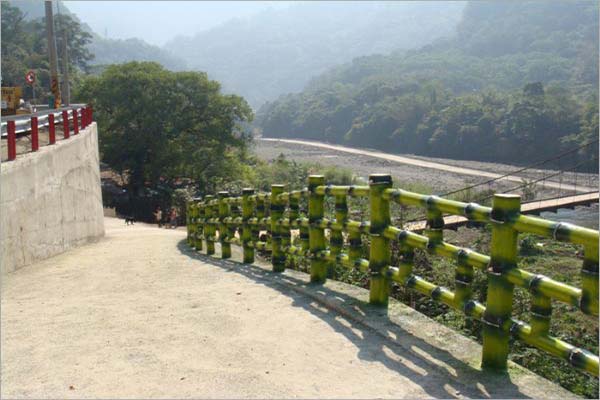 仿（fǎng）竹欄杆