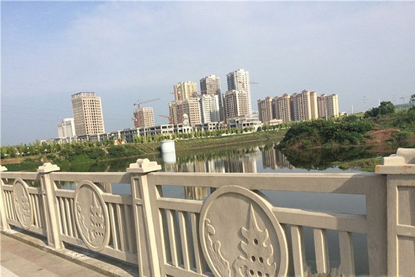  鑄造（zào）石欄杆