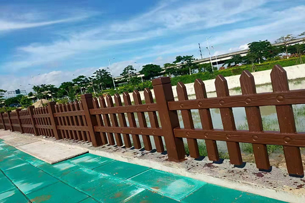 仿木柵欄