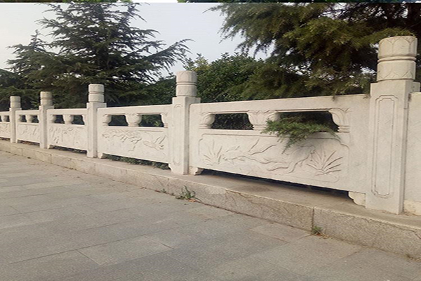 仿（fǎng）石欄杆